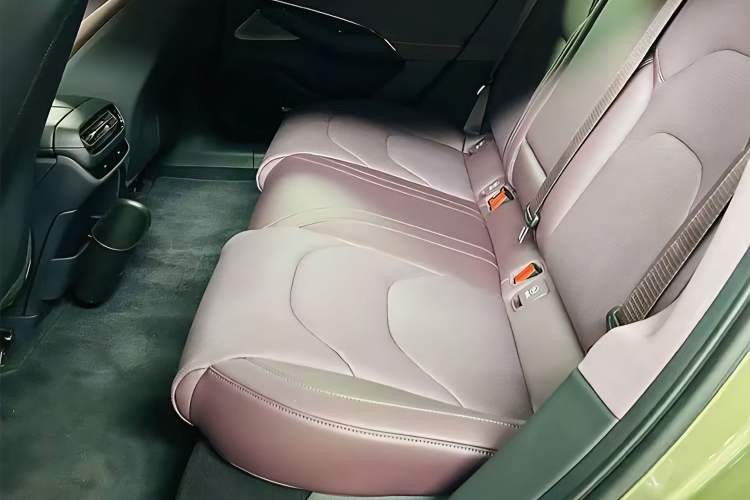 Used Xiaomi Auto SU7 2024 Four-Wheel Drive Ultra-Long Range Advanced Intelligent Driving Max Edition Interior 4