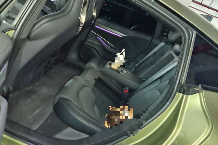 Used Xiaomi Auto SU7 2024 Four-Wheel Drive Ultra-Long Range Advanced Intelligent Driving Max Edition Interior 4