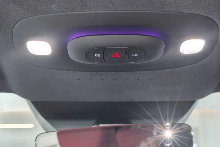 Used Xiaomi Auto SU7 2024 Four-Wheel Drive Ultra-Long Range Advanced Intelligent Driving Max Edition Interior 5