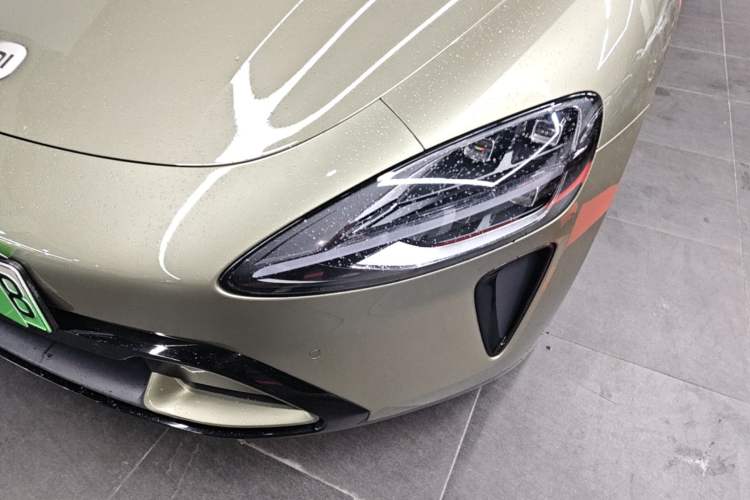 Used Xiaomi Auto SU7 2024 Four-Wheel Drive Ultra-Long Range Advanced Intelligent Driving Max Edition Left Front Headlight