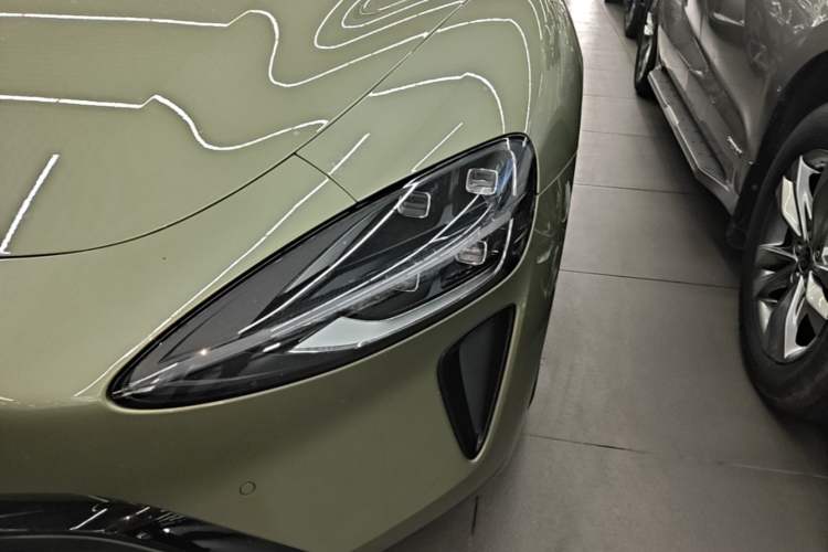 Used Xiaomi Auto SU7 2024 Rear-Drive Ultra-Long Range Advanced Pro-Level Intelligent Driving Version Left Front Headlight