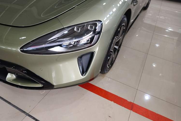 Used Xiaomi Auto SU7 2024 Rear-Drive Ultra-Long Range Advanced Pro-Level Intelligent Driving Version Left Front Headlight