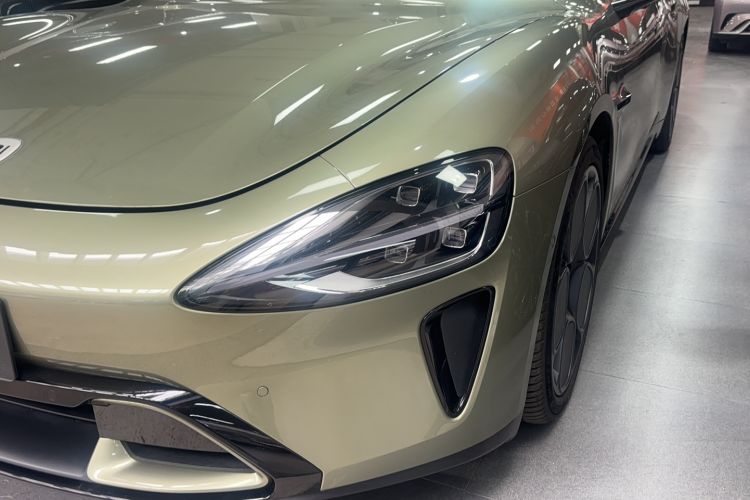 Used Xiaomi Auto SU7 2024 Four-Wheel Drive Ultra-Long Range Advanced Intelligent Driving Max Edition Left Front Headlight