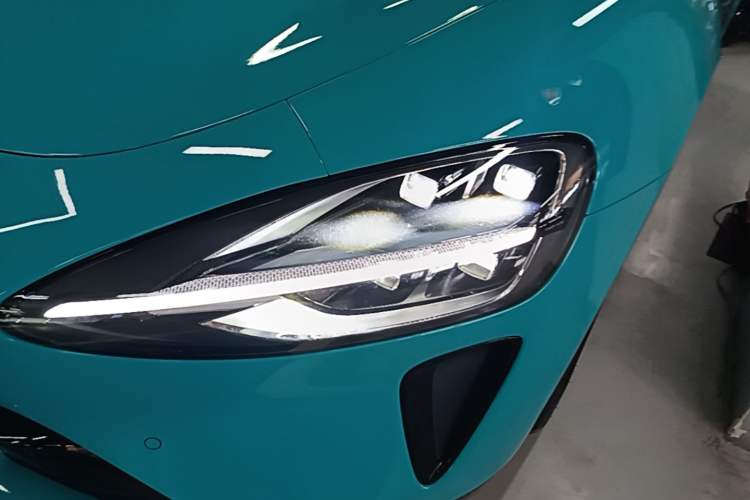 Used Xiaomi Auto SU7 2024 Rear-Drive Long-Range Intelligent Driving Version Left Front Headlight