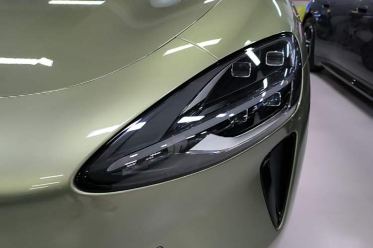 Used Xiaomi Auto SU7 2024 Rear-Drive Long-Range Intelligent Driving Version Left Front Headlight