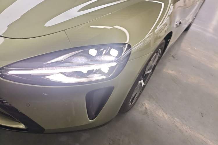 Used Xiaomi Auto SU7 2024 Rear-Drive Long-Range Intelligent Driving Version Left Front Headlight