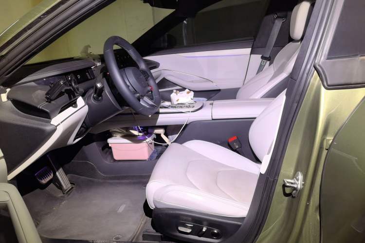 Used Xiaomi Auto SU7 2024 Four-Wheel Drive Ultra-Long Range Advanced Intelligent Driving Max Edition Left Front Seat