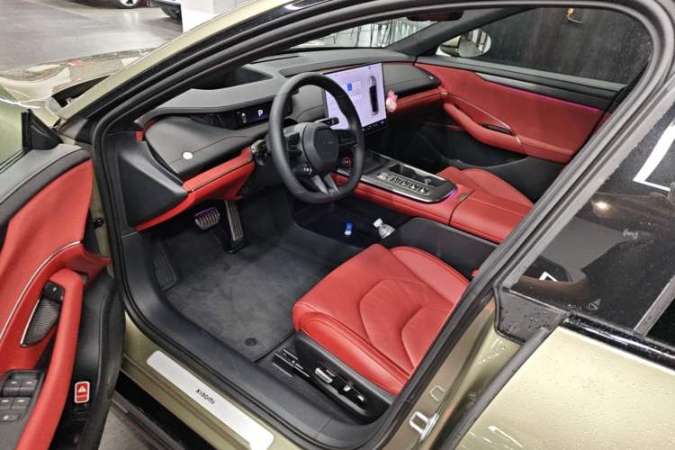 Used Xiaomi Auto SU7 2024 Four-Wheel Drive Ultra-Long Range Advanced Intelligent Driving Max Edition Left Front Seat