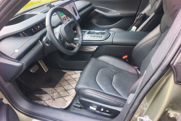 Used Xiaomi Auto SU7 2024 Four-Wheel Drive Ultra-Long Range Advanced Intelligent Driving Max Edition Left Front Seat