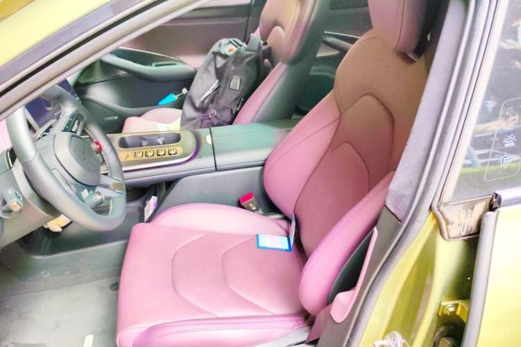 Used Xiaomi Auto SU7 2024 Four-Wheel Drive Ultra-Long Range Advanced Intelligent Driving Max Edition Left Front Seat
