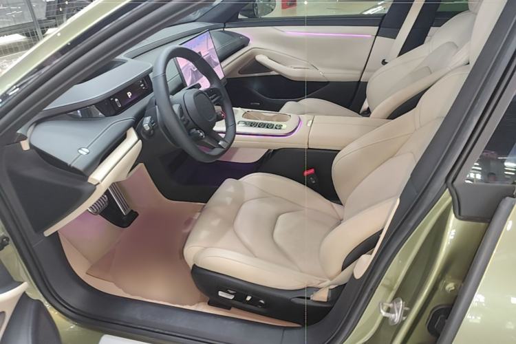 Used Xiaomi Auto SU7 2024 Four-Wheel Drive Ultra-Long Range Advanced Intelligent Driving Max Edition Left Front Seat