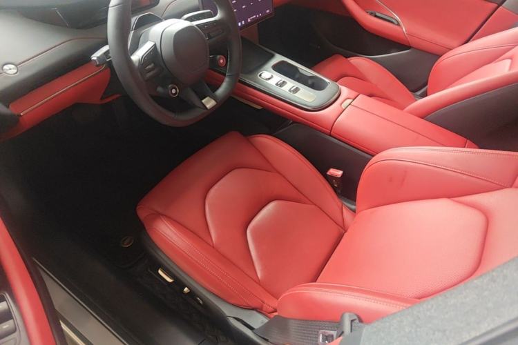 Used Xiaomi Auto SU7 2024 Rear-Drive Ultra-Long Range Advanced Pro-Level Intelligent Driving Version Left Front Seat