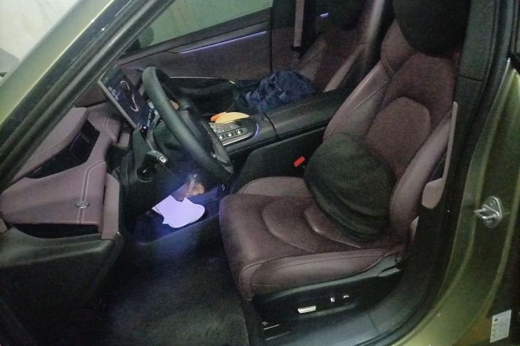Used Xiaomi Auto SU7 2024 Rear-Drive Ultra-Long Range Advanced Pro-Level Intelligent Driving Version Left Front Seat