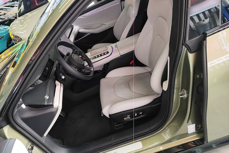 Used Xiaomi Auto SU7 2024 Four-Wheel Drive Ultra-Long Range Advanced Intelligent Driving Max Edition Left Front Seat