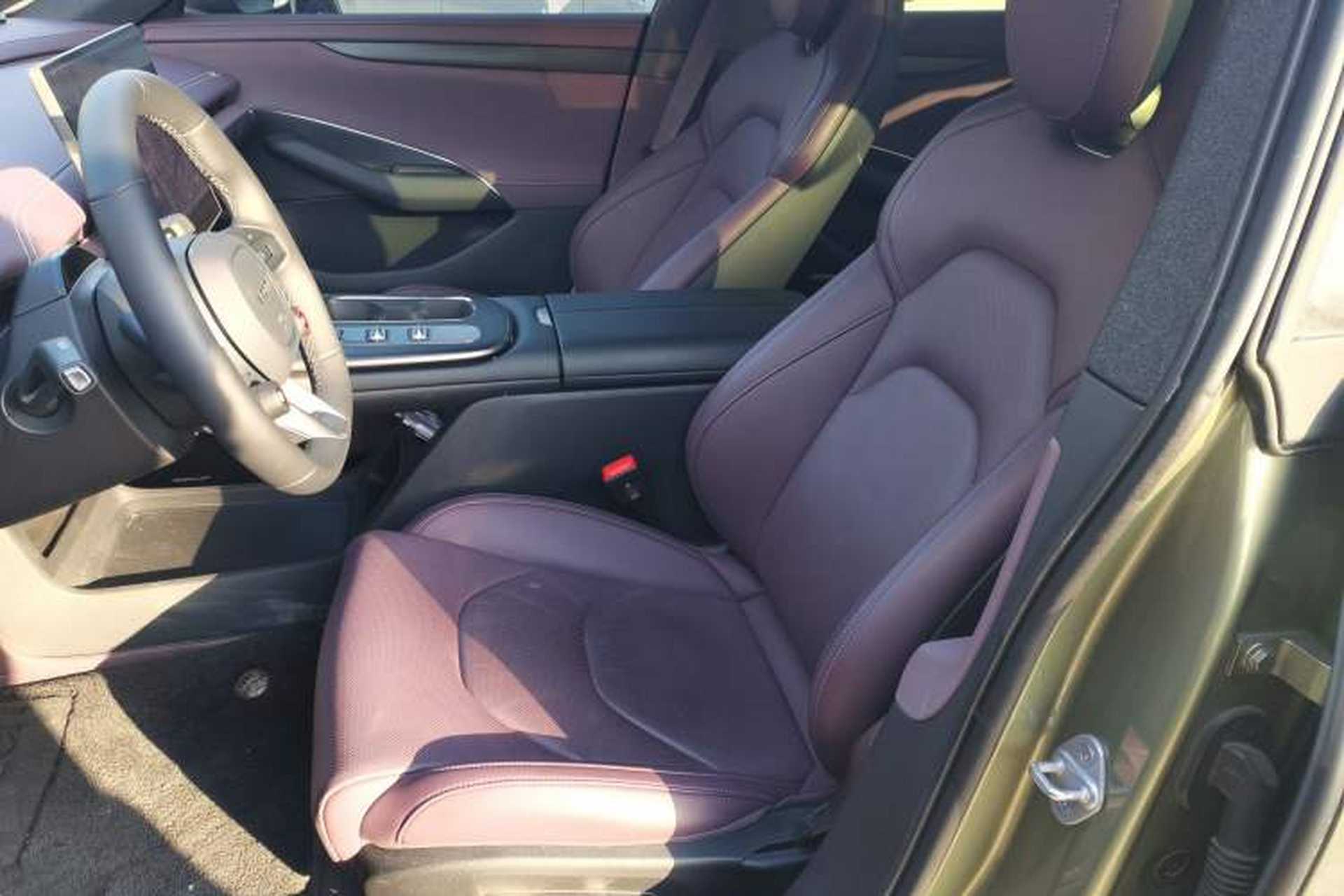 Used Xiaomi Auto SU7 2024 Rear-Drive Long-Range Intelligent Driving Version Left Front Seat