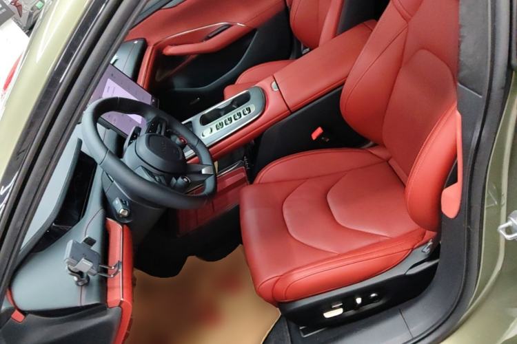 Used Xiaomi Auto SU7 2024 Four-Wheel Drive Ultra-Long Range Advanced Intelligent Driving Max Edition Left Front Seat