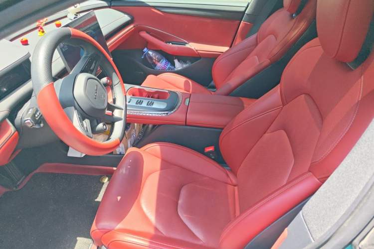 Used Xiaomi Auto SU7 2024 Rear-Drive Ultra-Long Range Advanced Pro-Level Intelligent Driving Version Left Front Seat