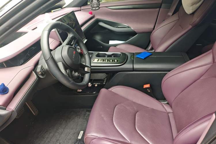 Used Xiaomi Auto SU7 2024 Four-Wheel Drive Ultra-Long Range Advanced Intelligent Driving Max Edition Left Front Seat