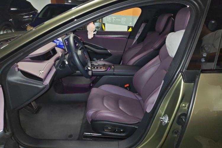 Used Xiaomi Auto SU7 2024 Four-Wheel Drive Ultra-Long Range Advanced Intelligent Driving Max Edition Left Front Seat