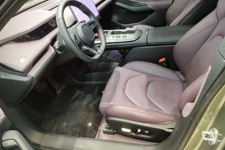 Used Xiaomi Auto SU7 2024 Rear-Drive Long-Range Intelligent Driving Version Left Front Seat