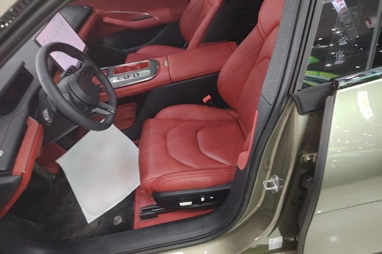 Used Xiaomi Auto SU7 2024 Rear-Drive Long-Range Intelligent Driving Version Left Front Seat