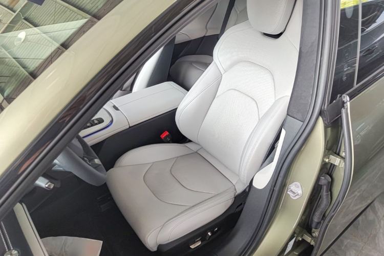 Used Xiaomi Auto SU7 2024 Four-Wheel Drive Ultra-Long Range Advanced Intelligent Driving Max Edition Left Front Seat