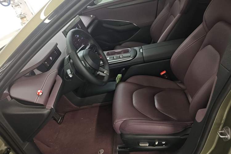 Used Xiaomi Auto SU7 2024 Rear-Drive Long-Range Intelligent Driving Version Left Front Seat