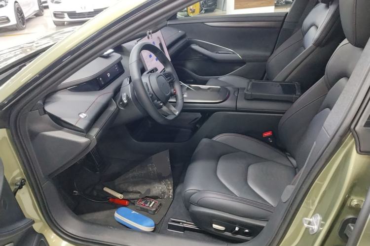 Used Xiaomi Auto SU7 2024 Rear-Drive Ultra-Long Range Advanced Pro-Level Intelligent Driving Version Left Front Seat