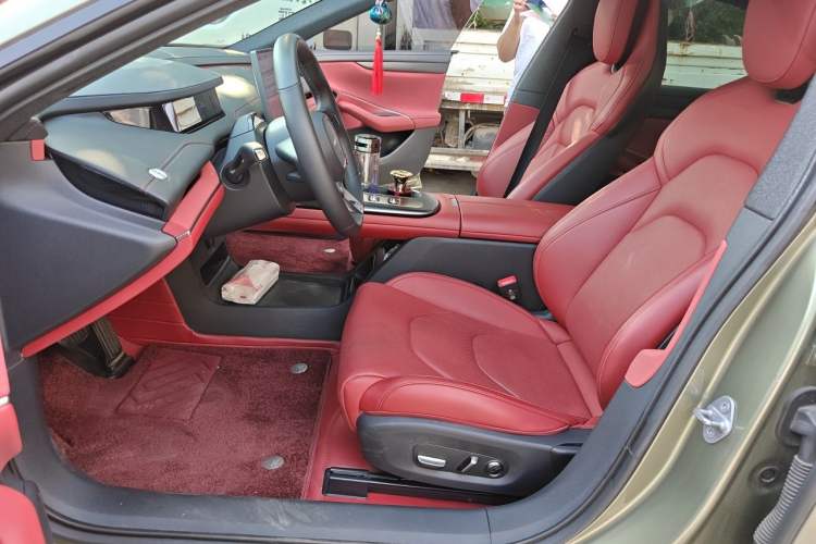 Used Xiaomi Auto SU7 2024 Rear-Drive Long-Range Intelligent Driving Version Left Front Seat