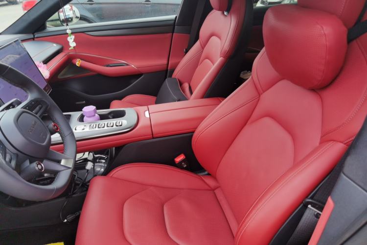 Used Xiaomi Auto SU7 2024 Four-Wheel Drive Ultra-Long Range Advanced Intelligent Driving Max Edition Left Front Seat