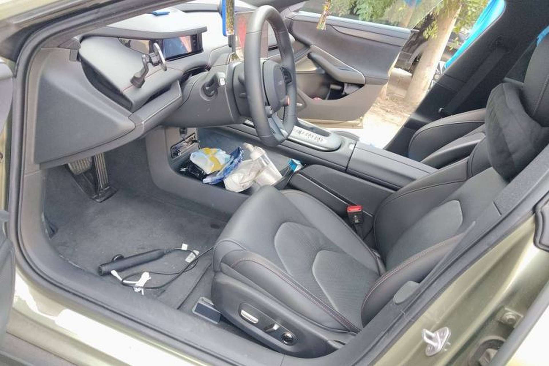Used Xiaomi Auto SU7 2024 Rear-Drive Ultra-Long Range Advanced Pro-Level Intelligent Driving Version Left Front Seat