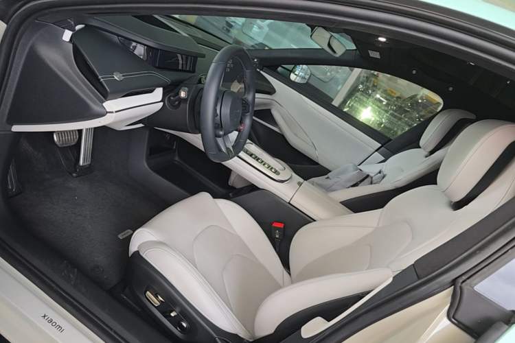 Used Xiaomi Auto SU7 2024 Four-Wheel Drive Ultra-Long Range Advanced Intelligent Driving Max Edition Left Front Seat