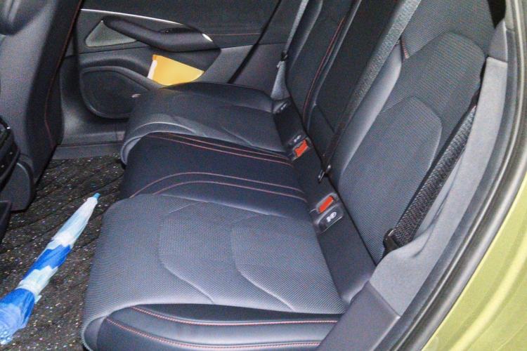 Used Xiaomi Auto SU7 2024 Four-Wheel Drive Ultra-Long Range Advanced Intelligent Driving Max Edition Left Rear Seat