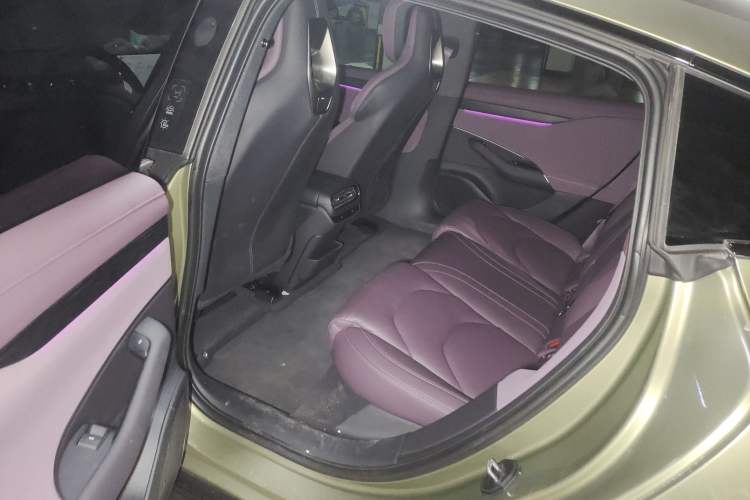 Used Xiaomi Auto SU7 2024 Rear-Drive Standard Founder Edition Left Rear Seat