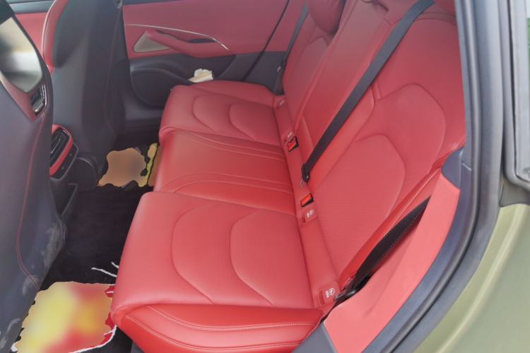 Used Xiaomi Auto SU7 2024 Four-Wheel Drive Ultra-Long Range Advanced Intelligent Driving Max Edition Left Rear Seat