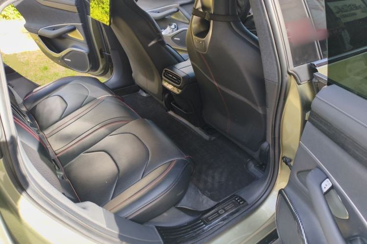 Used Xiaomi Auto SU7 2024 Rear-Drive Long-Range Intelligent Driving Version Left Rear Seat