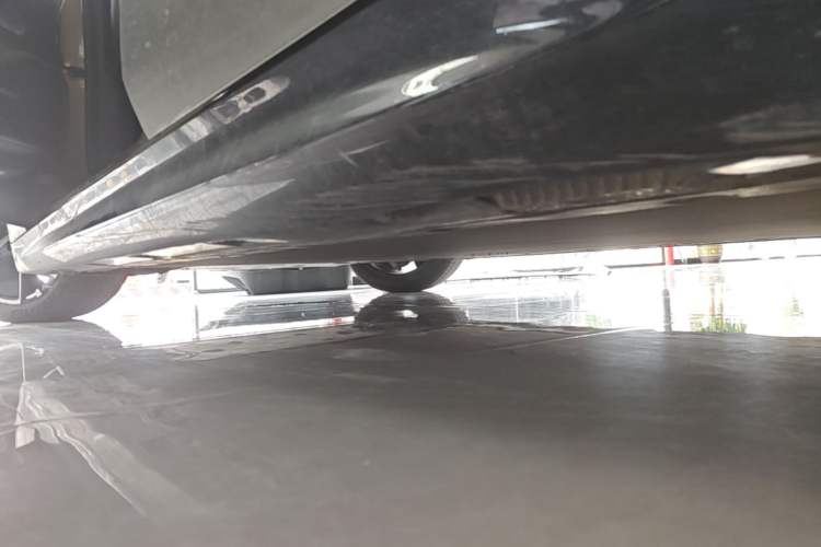 Used Xiaomi Auto SU7 2024 Rear-Drive Long-Range Intelligent Driving Version Left Side Sill