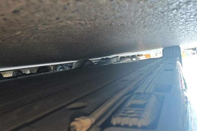 Used Xiaomi Auto SU7 2024 Rear-Drive Standard Founder Edition Left Side Sill