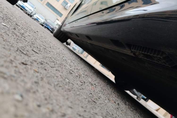 Used Xiaomi Auto SU7 2024 Rear-Drive Ultra-Long Range Advanced Pro-Level Intelligent Driving Version Left Side Sill