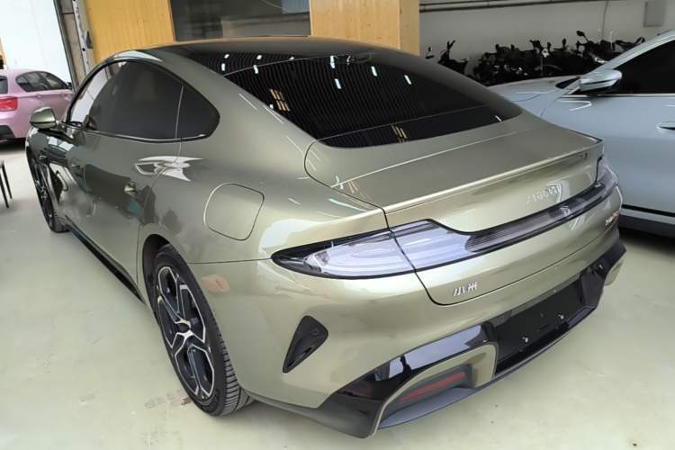 Used Xiaomi Auto SU7 2024 Four-Wheel Drive Ultra-Long Range Advanced Intelligent Driving Max Edition Rear Left 45 Deg