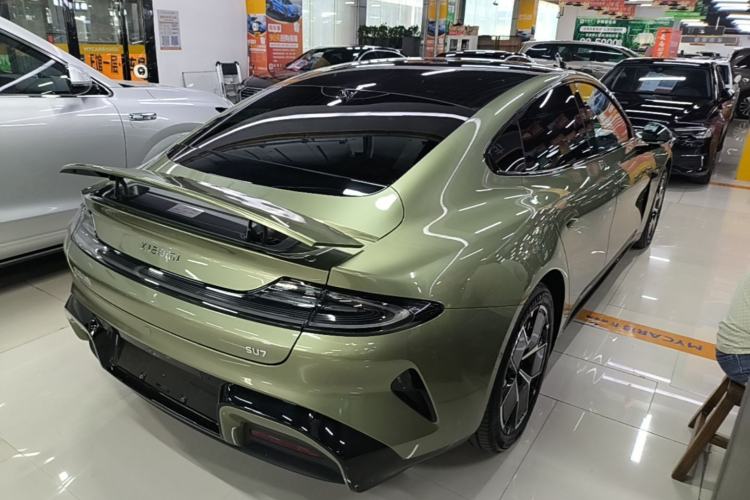 Used Xiaomi Auto SU7 2024 Rear-Drive Ultra-Long Range Advanced Pro-Level Intelligent Driving Version Rear Right 45 Deg