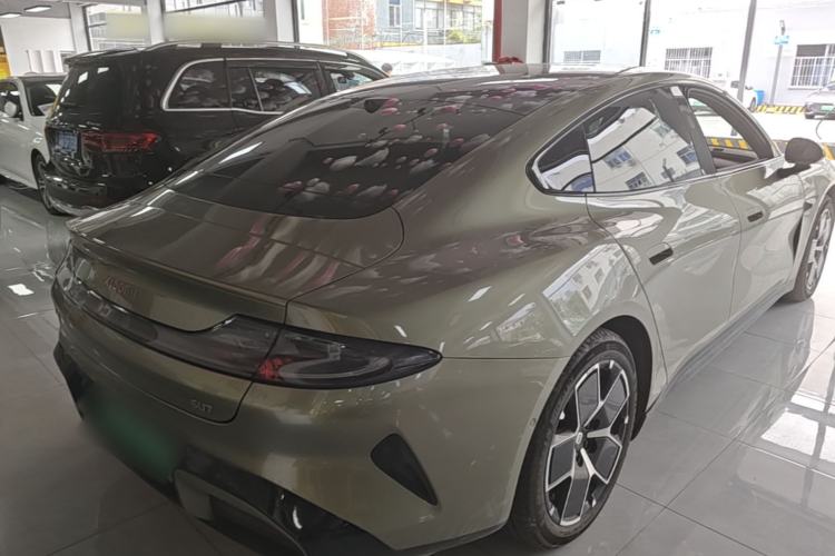 Used Xiaomi Auto SU7 2024 Rear-Drive Long-Range Intelligent Driving Version Rear Right 45 Deg