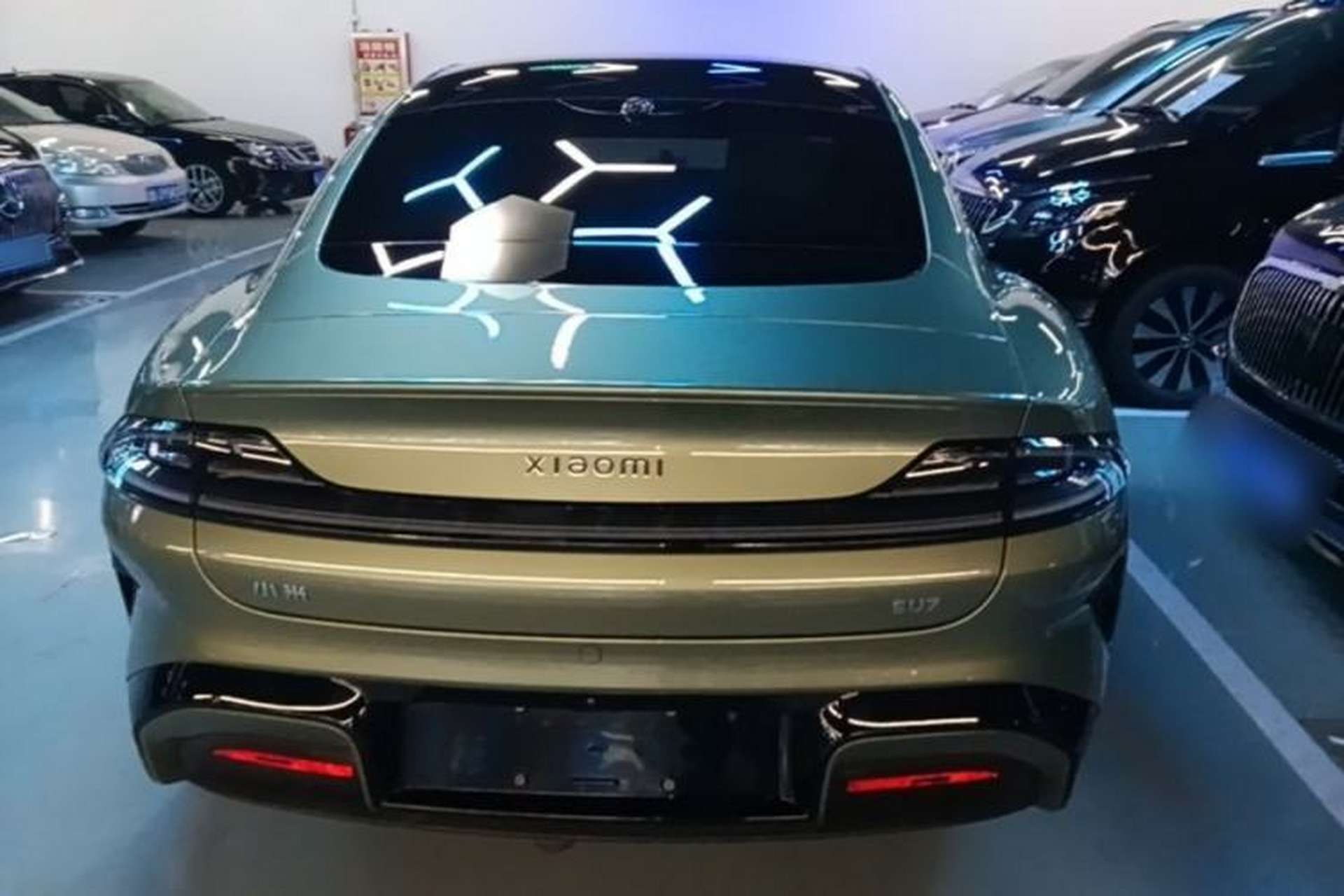 Used Xiaomi Auto SU7 2024 Rear-Drive Long-Range Intelligent Driving Version Rear