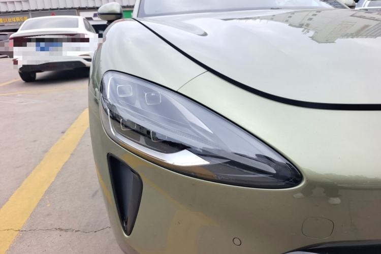 Used Xiaomi Auto SU7 2024 Four-Wheel Drive Ultra-Long Range Advanced Intelligent Driving Max Edition Right Front Headlight