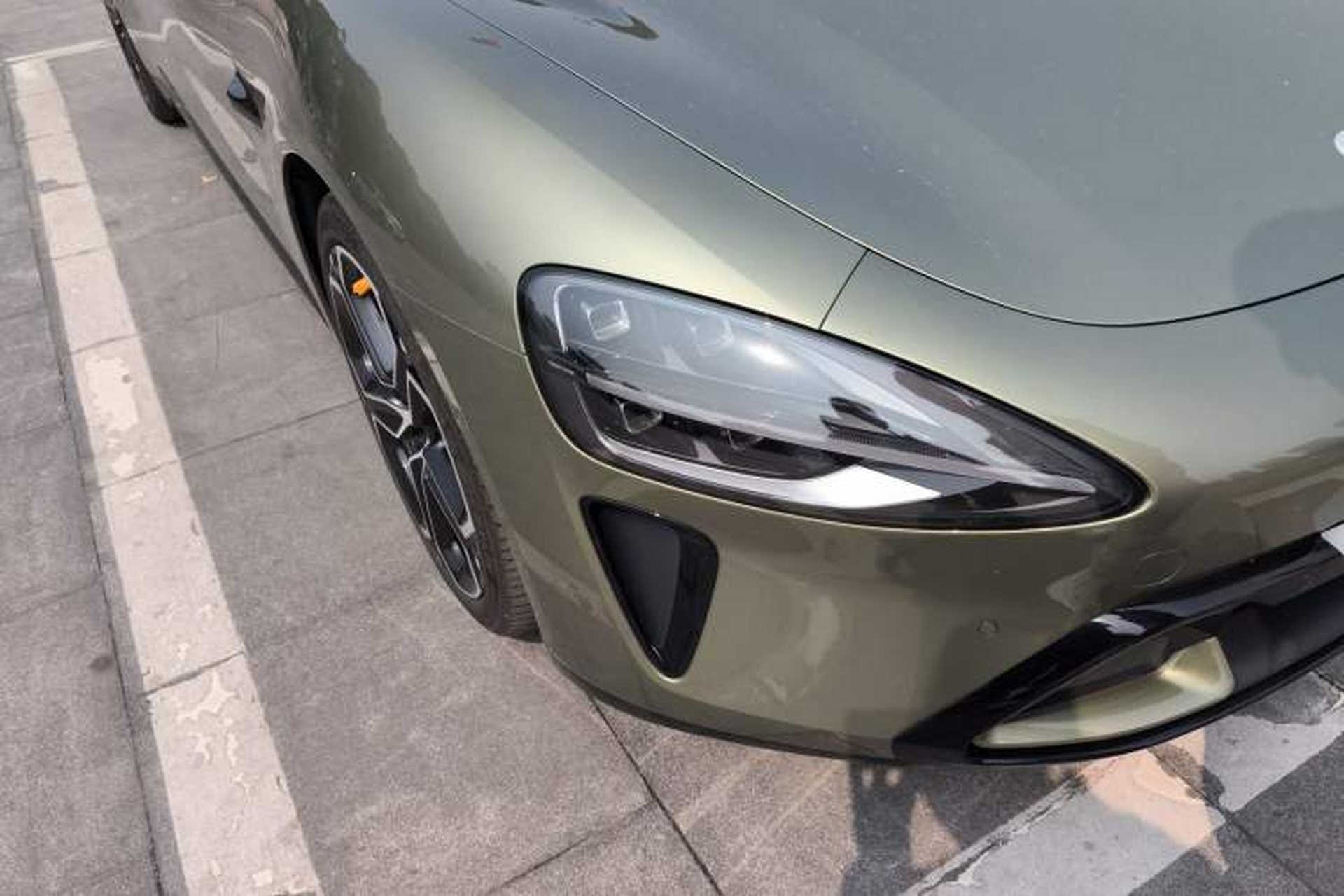 Used Xiaomi Auto SU7 2024 Four-Wheel Drive Ultra-Long Range Advanced Intelligent Driving Max Edition Right Front Headlight