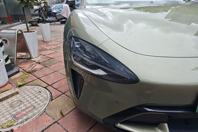 Used Xiaomi Auto SU7 2024 Rear-Drive Ultra-Long Range Advanced Pro-Level Intelligent Driving Version Right Front Headlight