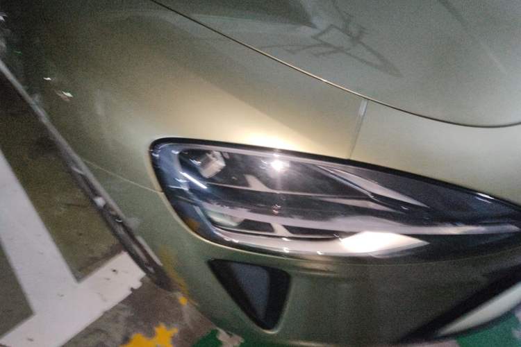 Used Xiaomi Auto SU7 2024 Rear-Drive Long-Range Intelligent Driving Version Right Front Headlight