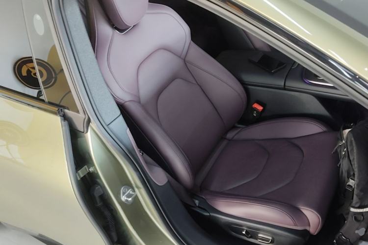 Used Xiaomi Auto SU7 2024 Rear-Drive Long-Range Intelligent Driving Version Right Front Seat