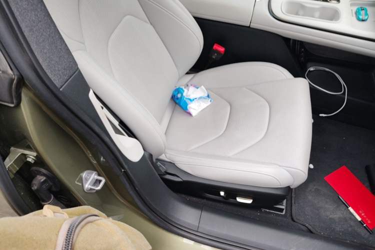 Used Xiaomi Auto SU7 2024 Rear-Drive Ultra-Long Range Advanced Pro-Level Intelligent Driving Version Right Front Seat