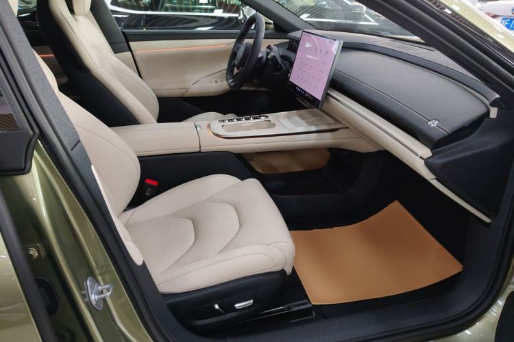 Used Xiaomi Auto SU7 2024 Rear-Drive Ultra-Long Range Advanced Pro-Level Intelligent Driving Version Right Front Seat